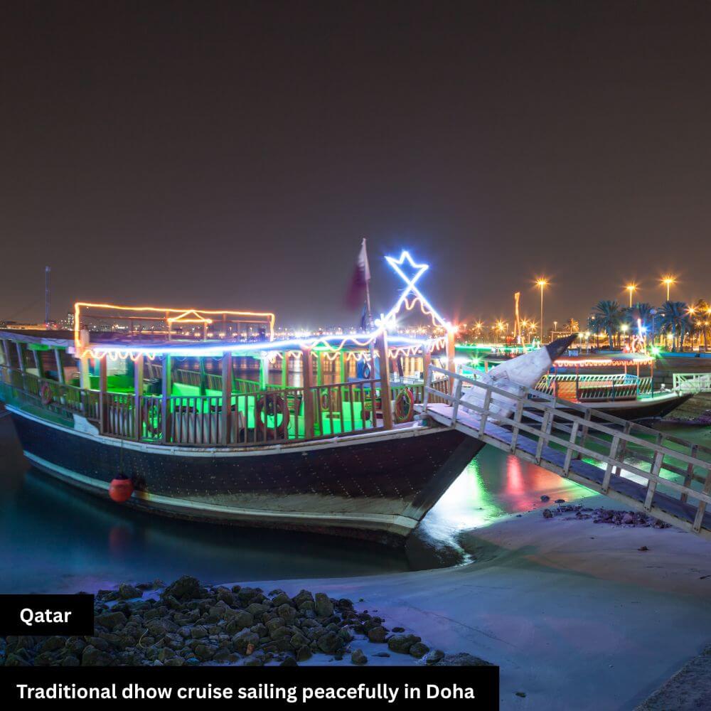 dhow cruise traditional